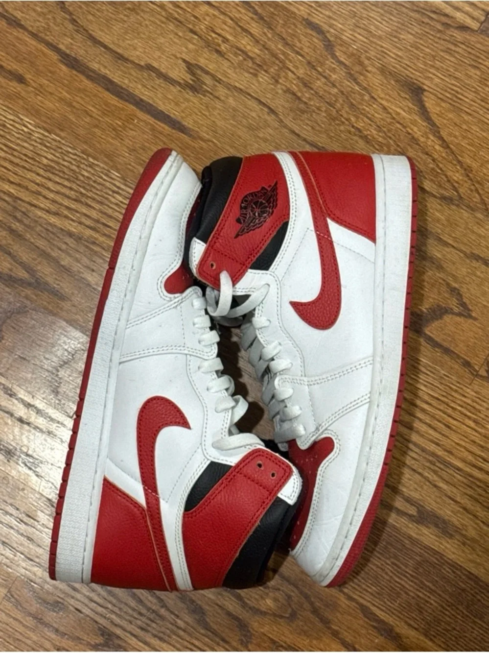 Nike Jordan Men’s White and Red High-Top Sneakers SIZE 11